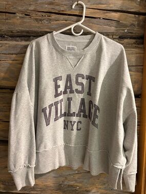 American Eagle Outfitters Light Gray 'Lived-In' Crewneck Sweatshirt